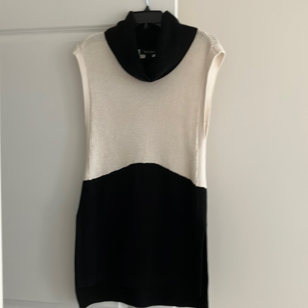 WHBM Tunic. Size XS